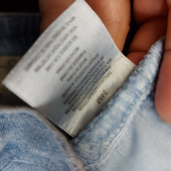 Jessica Simpson skinny leg light wash undone hem 18 month jeans - Picture 7 of 7